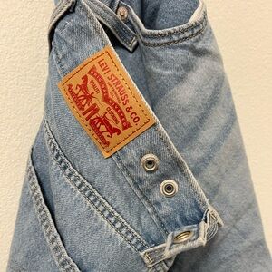 NEVER WORN Levis Cinch Baggy Wide leg jeans - size 29